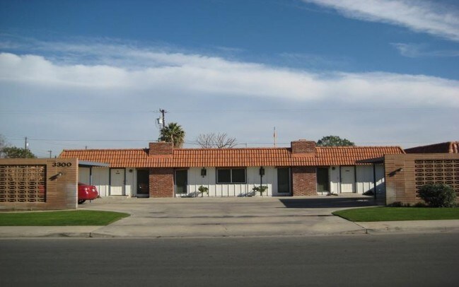 Foto del edificio - 3330 McCourry St