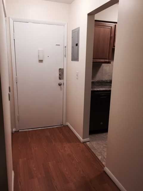 Building Photo - 1002 Cherry Hill Dr