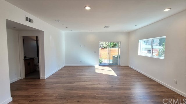 Building Photo - 6032 Craner Ave