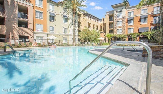 Building Photo - 24545 Town Center Dr