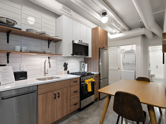 Foto del edificio - 608 N 3rd Ave