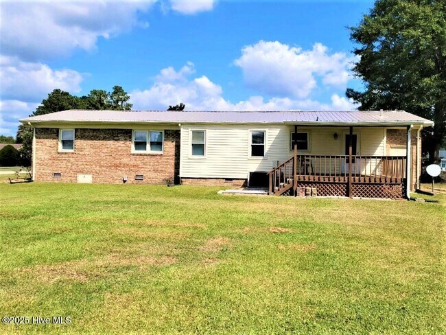 Foto del edificio - 304 Beech Ln