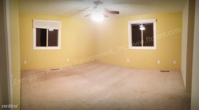 Building Photo - 1766 Bedford Cir