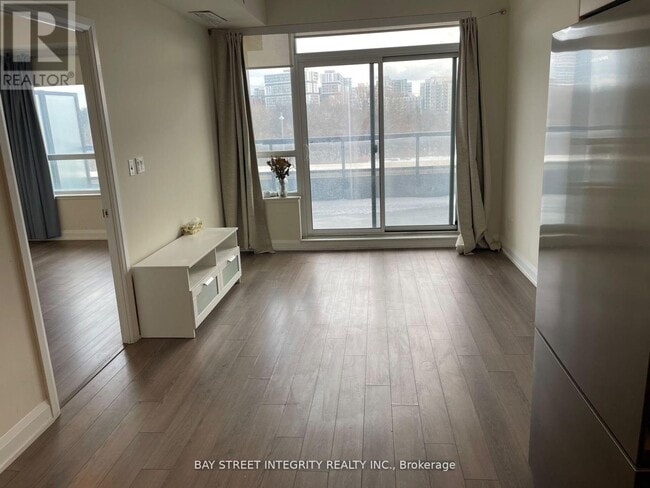 Building Photo - 15 Water Walk Dr