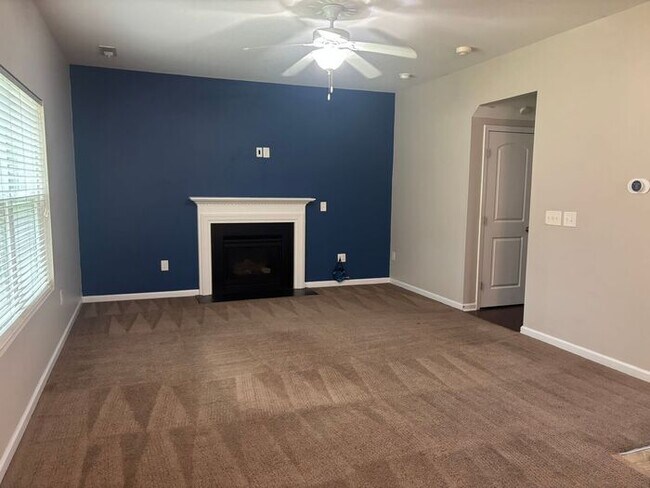 Foto del edificio - 57 Honey Brook Ct