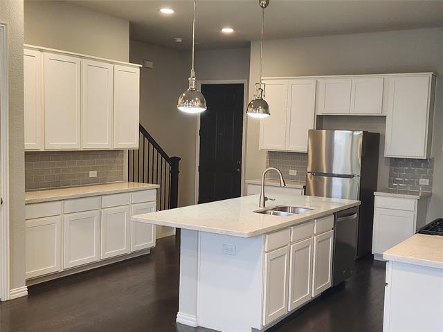 Foto del edificio - 8313 Oxalis Ln