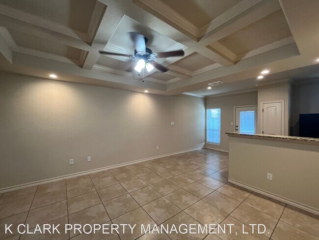 Building Photo - 3 br, 2.5 bath House - 7109 MICAYLA COVE #102