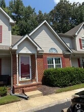 Building Photo - 304 S Hill Ln
