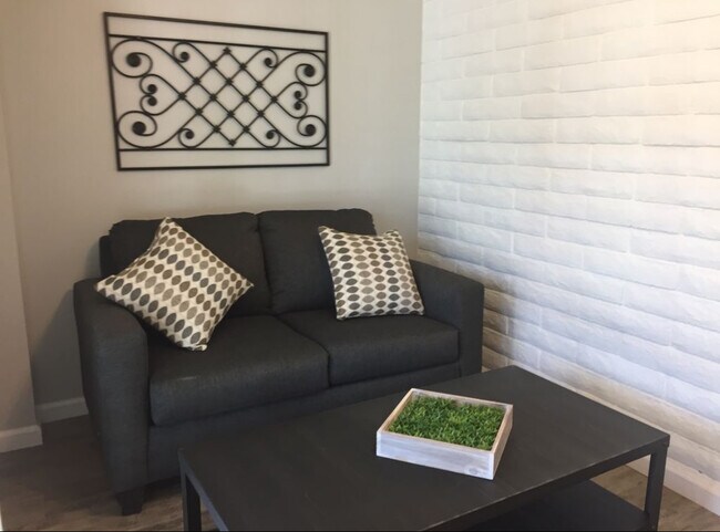 Foto del edificio - 1628 W Lindley Dr