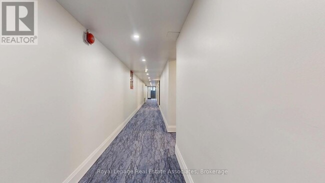 Building Photo - 1 Marquette Ave