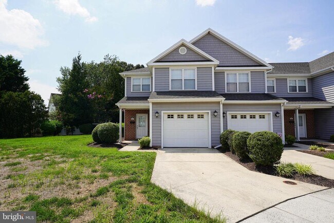Foto del edificio - 1455 Hidden Meadow Ln