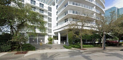 Building Photo - 4250 Biscayne Blvd