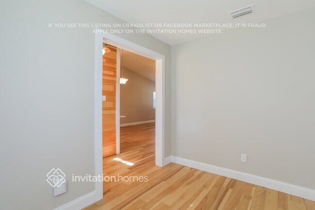 Foto del edificio - 107 Oakridge Dr