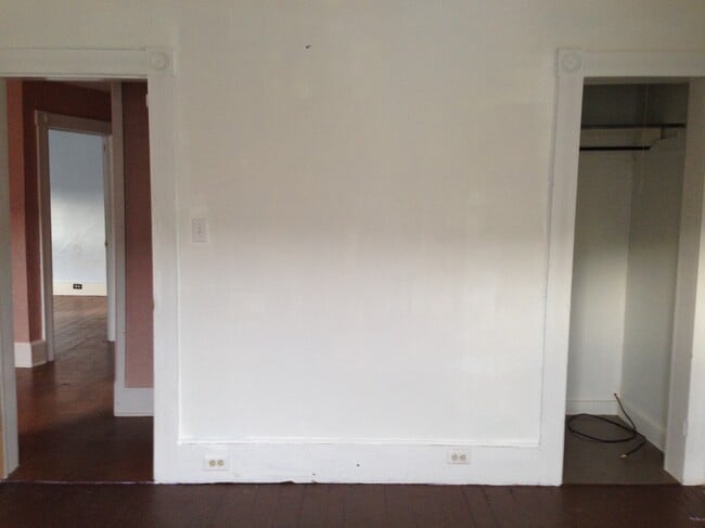 Building Photo - 1164 S 10th St