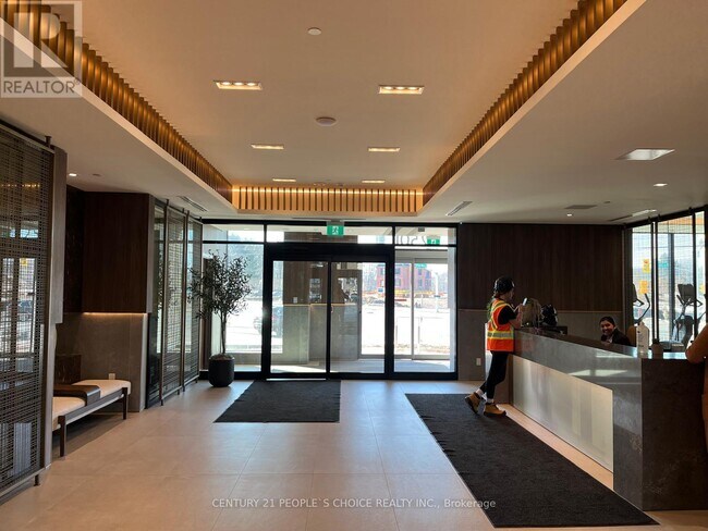 Photo du bâtiment - 2501 Saw Whet Blvd.