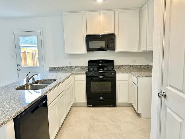 Building Photo - 1707 Temper Ln