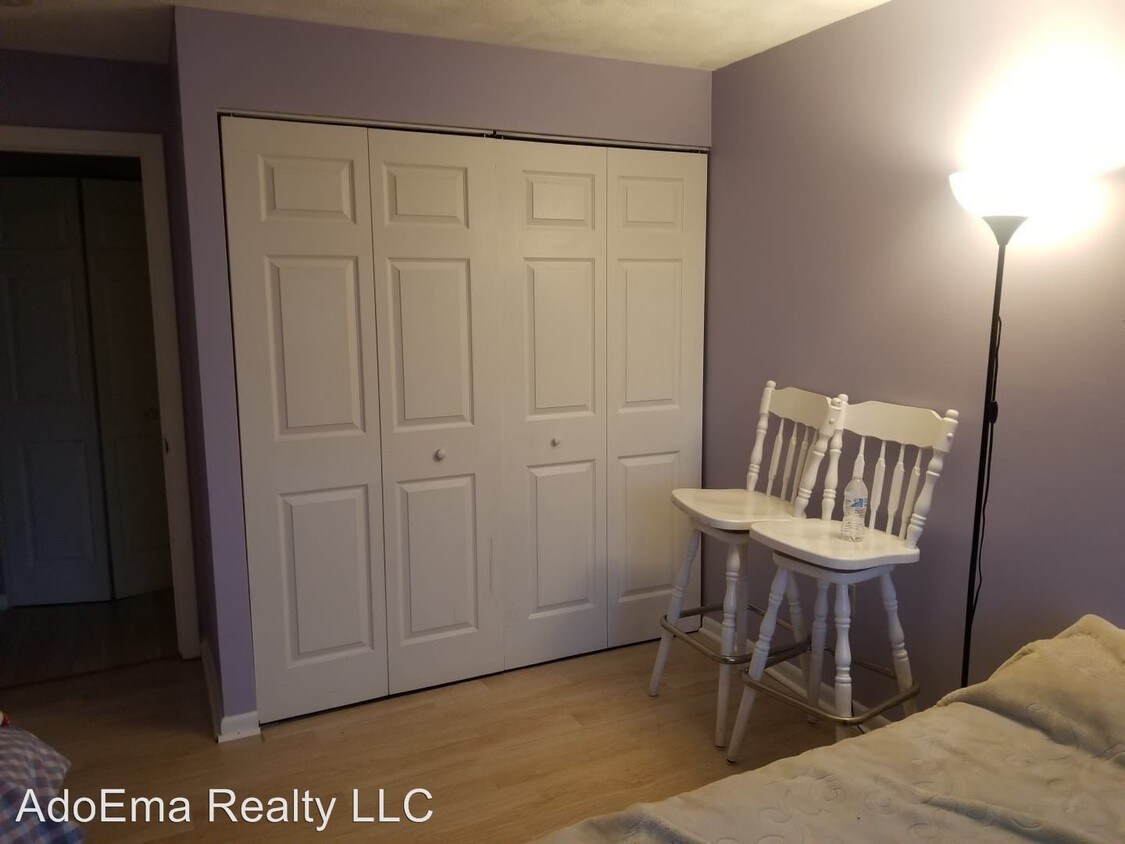 Foto del edificio - 400 Governors Dr