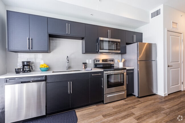 Studio - 583SF - Radius Orlando Apartments