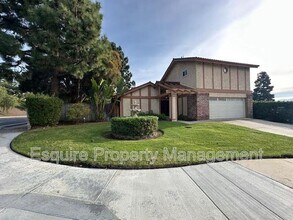 Building Photo - 1038 Green Lawn Ave