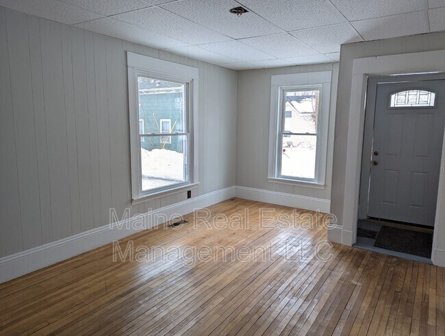 Building Photo - 7 Bowdoin Pl