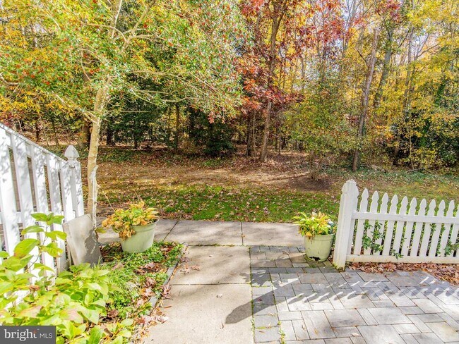 Building Photo - 40 Amberstone Ct