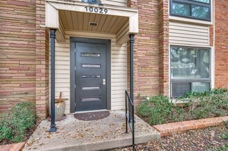 Building Photo - 10029 Regal Park Ln