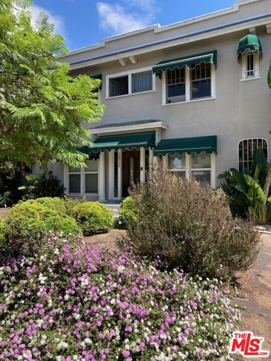 Foto principal - 1212 S Tremaine Ave
