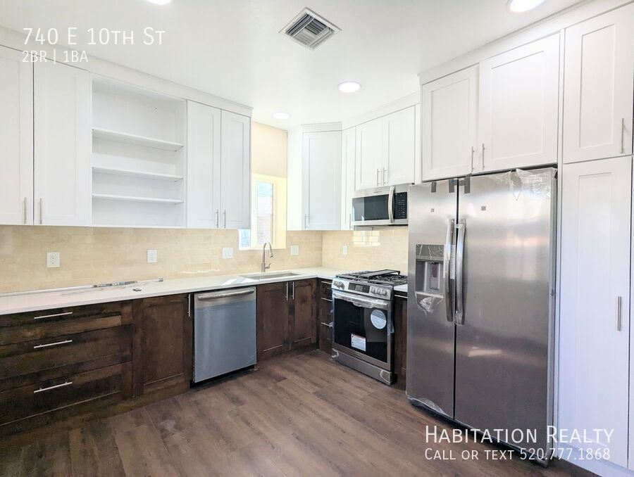 Foto principal - Remodeled 1924 Craftsman 2Bed/1Bath + Offi...