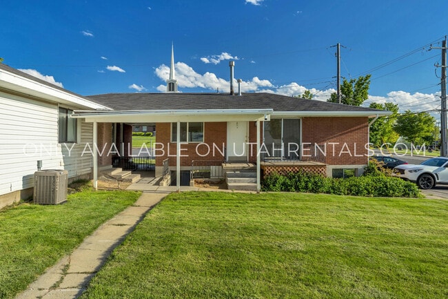 Photo - 2233 S 200 W House