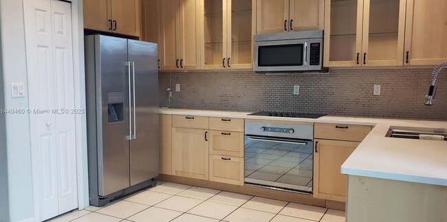 Foto del edificio - 5400 NW 107th Ave