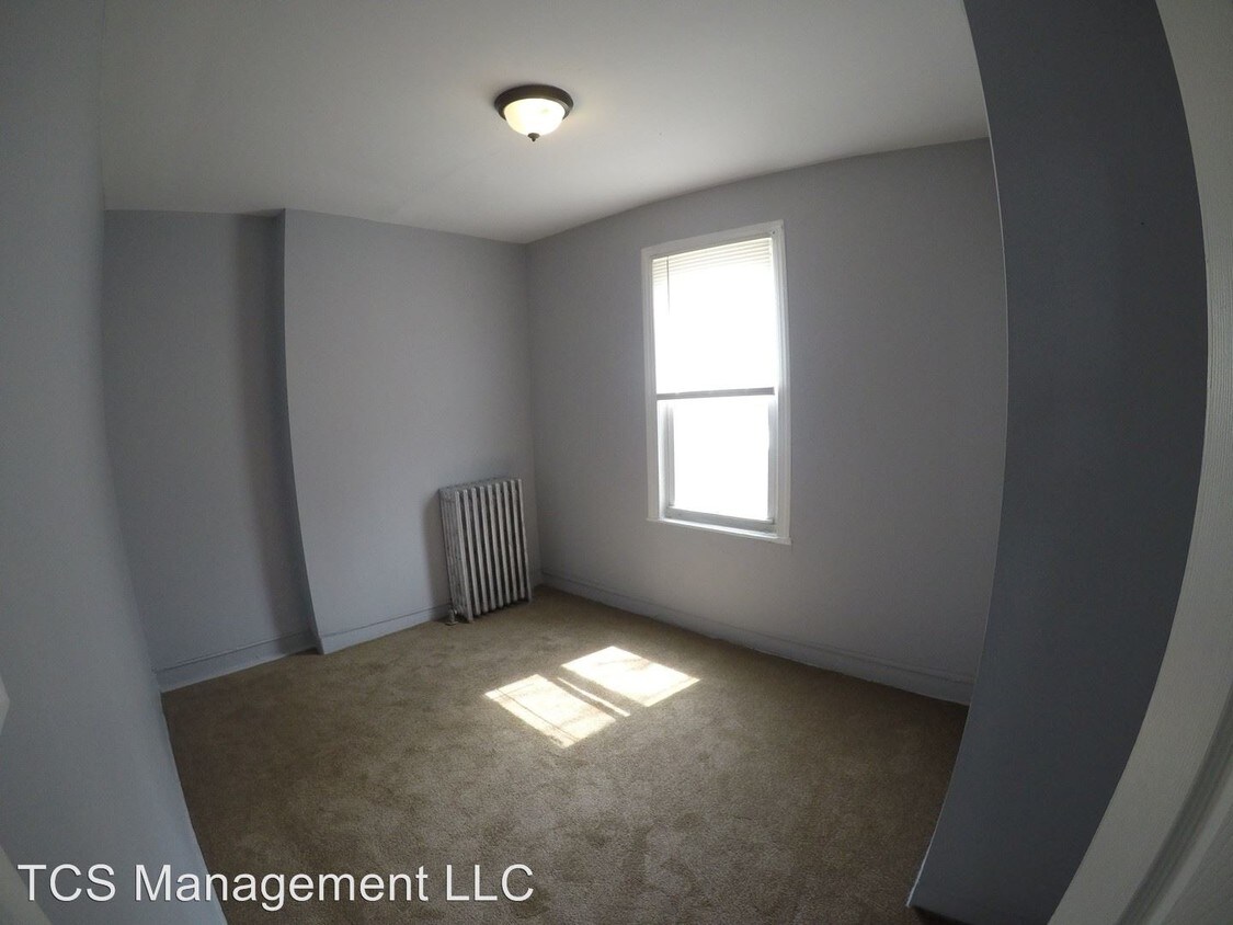 Building Photo - 2810 W Clementine St