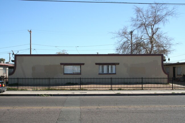 Foto del edificio - 4817 N 37th Ave