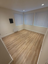 Building Photo - 849 Spring St