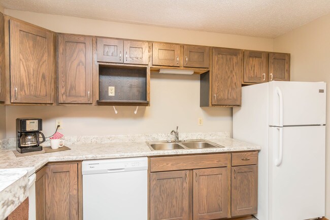 Kitchen 2 - 1821 8th St
