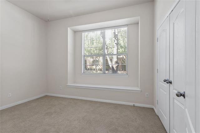 Building Photo - 1936 Lantana Ln