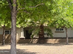 Building Photo - 670 Brindle Dr