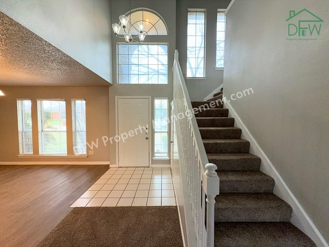 Photo - For Lease: Beautifully Remodeled 3-Bed Two-Story in Quiet DeSoto Neighborhood Apartment