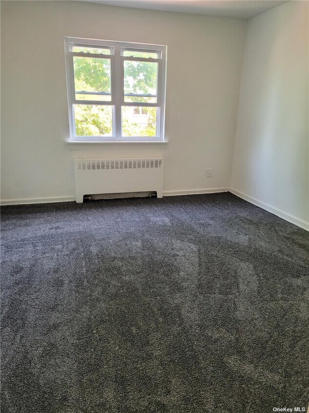 Foto del edificio - 137-85-137-70 70th Ave