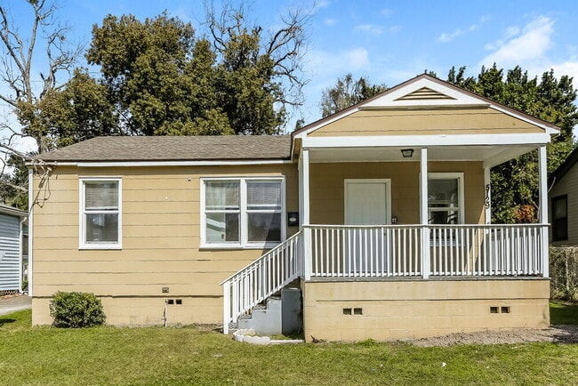 Building Photo - 5129 Appleton Ave