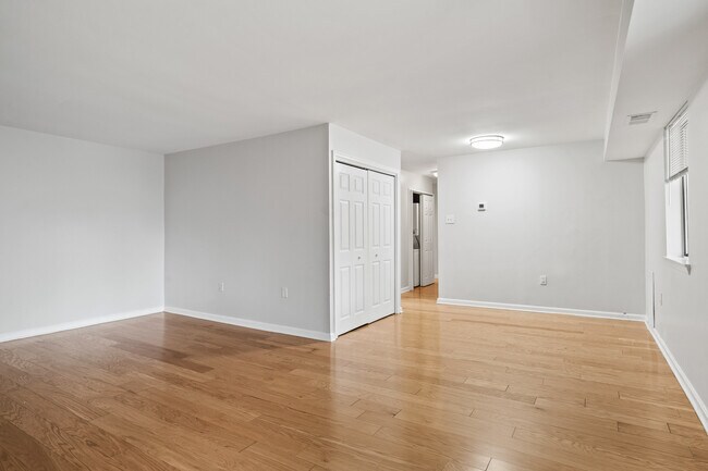 Foto del edificio - 203 Victor Pkwy