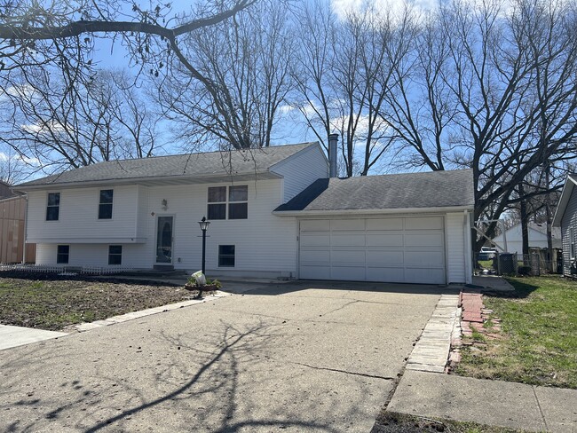 Building Photo - 2507 Sheridan Dr