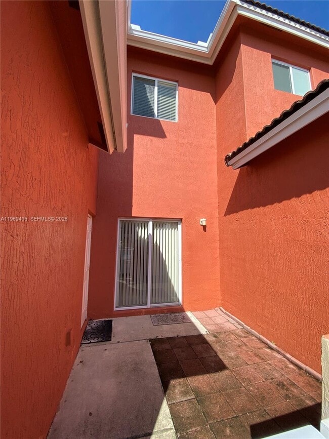 Building Photo - 1978 SE 23rd Terrace