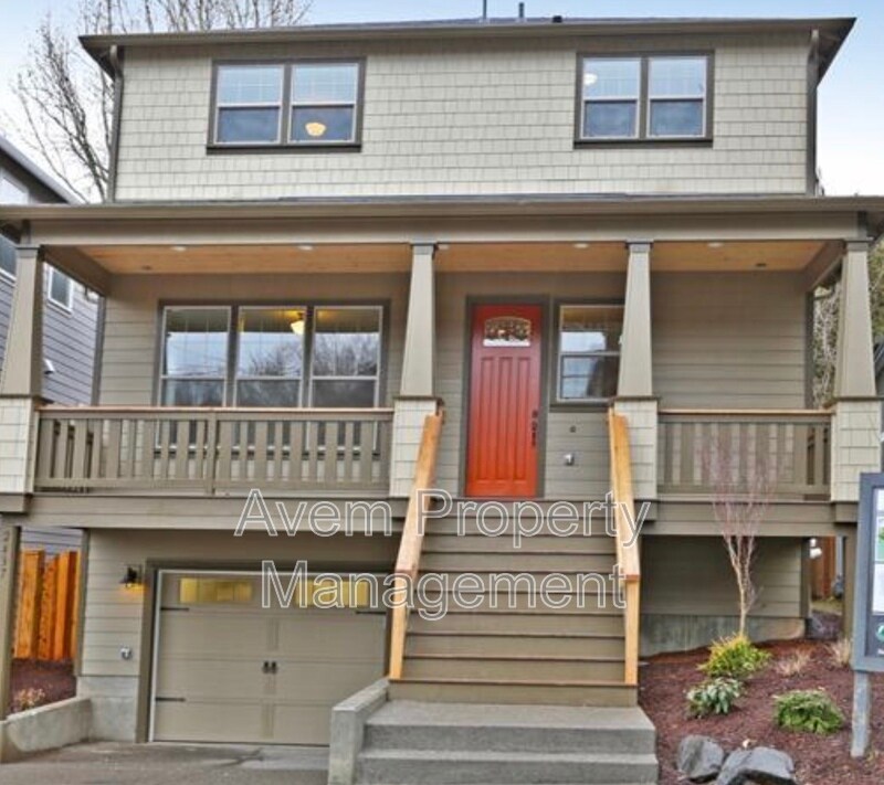Primary Photo - 2347 NE Alberta St