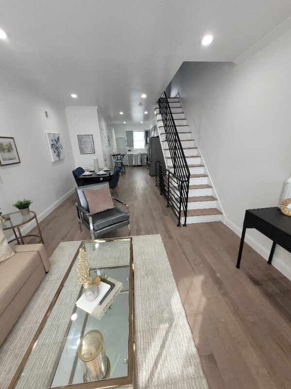 Building Photo - 105 Snyder Ave