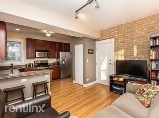 Foto del edificio - 3018 W Belle Plaine Ave