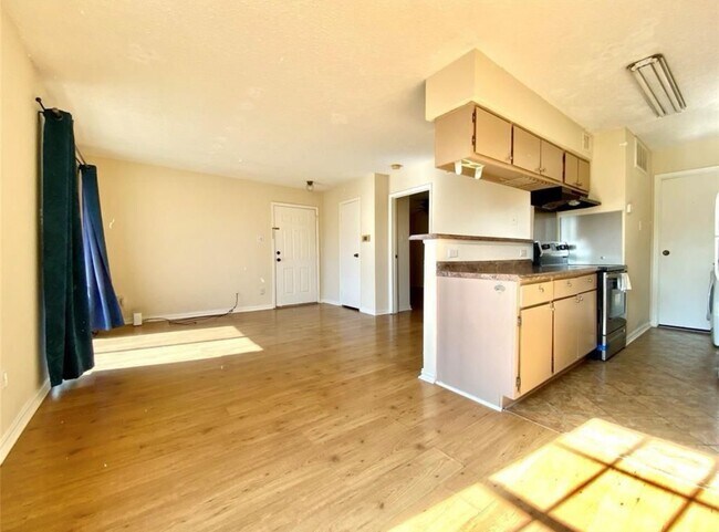 Foto del edificio - 2750 Holly Hall St