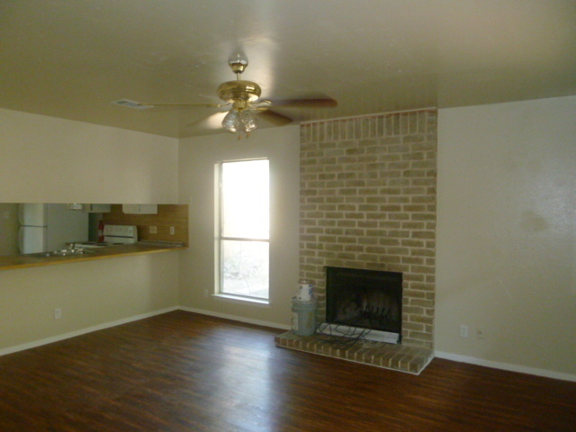 Building Photo - Cinnamon1509