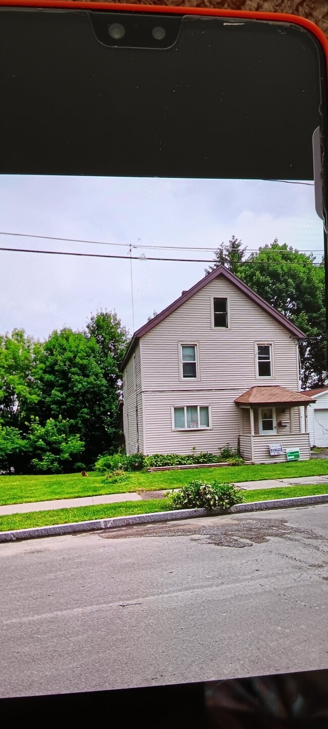 Building Photo - 18 Harrington Ave