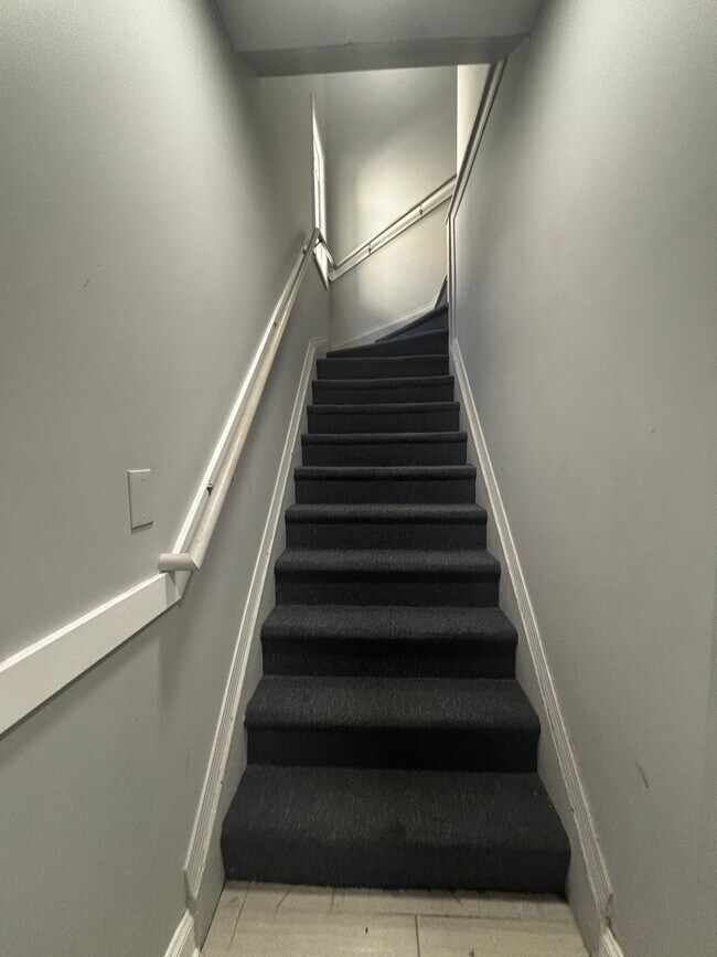 Foto del edificio - 9357 S Burnside Ave