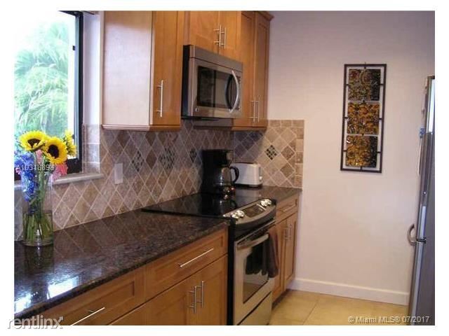 Foto del edificio - 130 NW 70th St